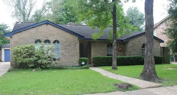 $2,100 | 7019 Bent Branch Drive, Houston, TX 77088