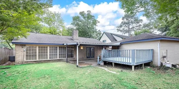$2,100 | 7019 Bent Branch Drive, Houston, TX 77088