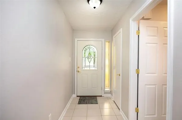 $2,100 | 7019 Bent Branch Drive, Houston, TX 77088