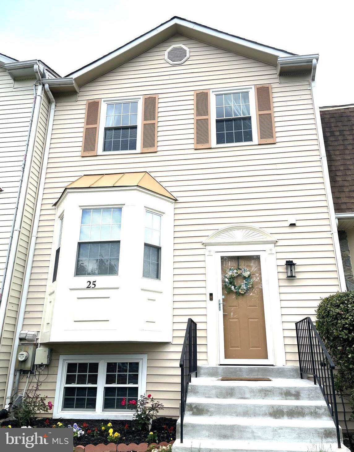 25 Hunters Gate Court Silver Spring, MD 20904 - Photo 2 of 4