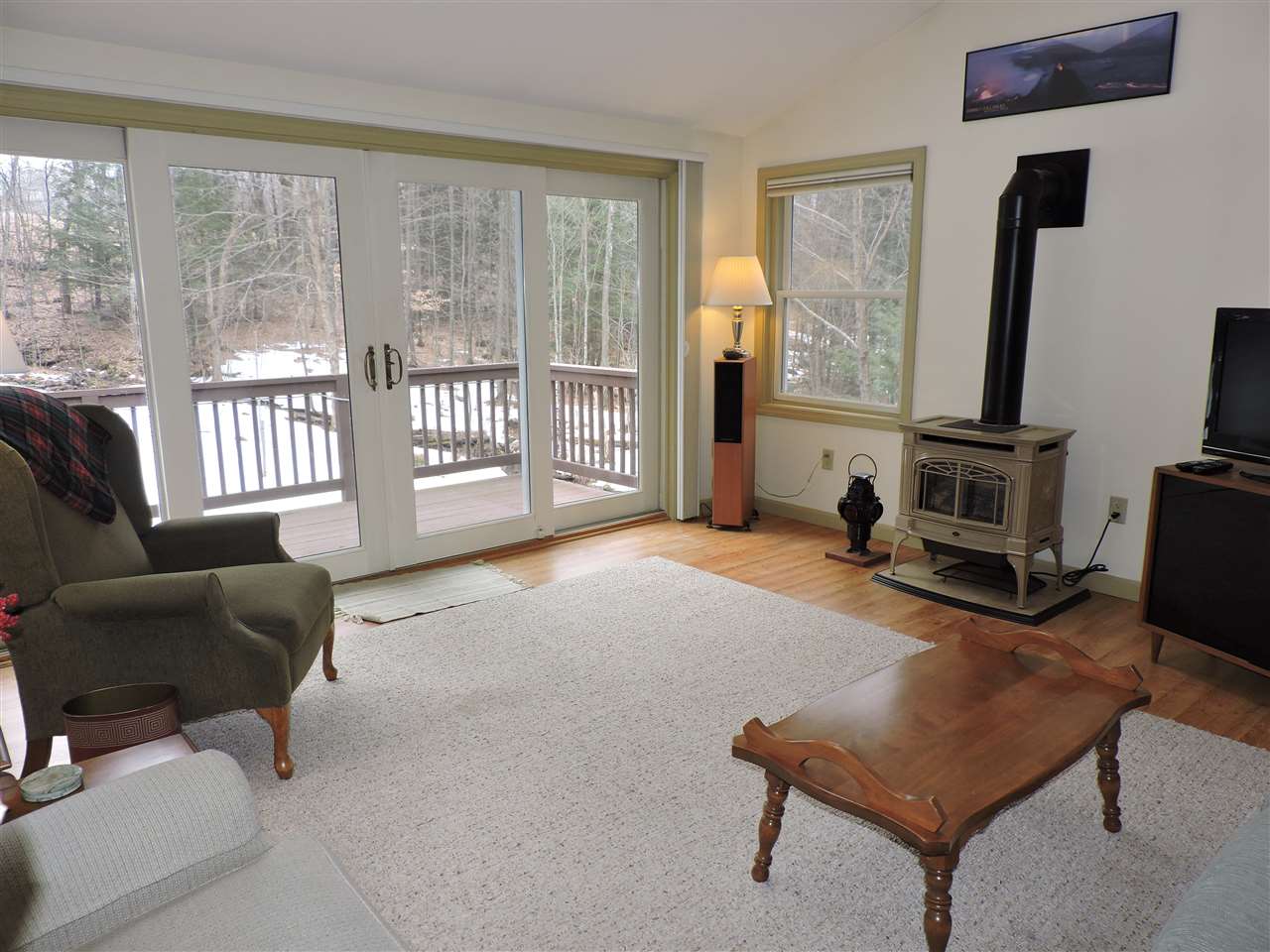 133 Carter Hill Road Concord, NH 03303 - Photo 3 of 22
