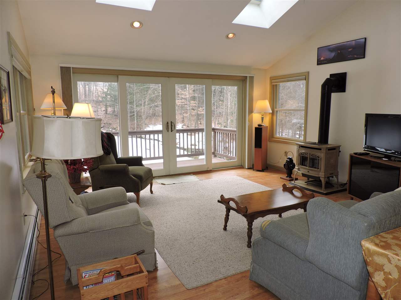 133 Carter Hill Road Concord, NH 03303 - Photo 6 of 22