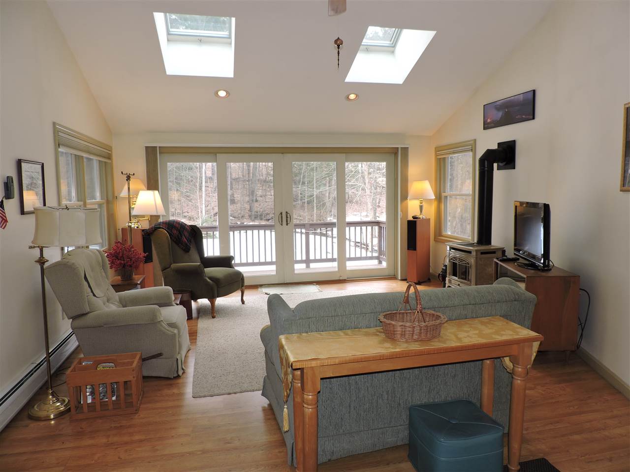 133 Carter Hill Road Concord, NH 03303 - Photo 7 of 22