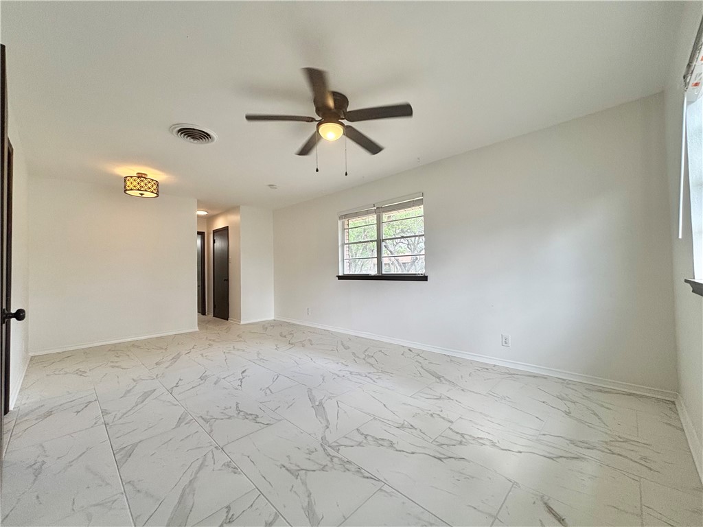 2551 Henrietta Place Ingleside, TX 78362 - Photo 19 of 40 Primary Bedroom