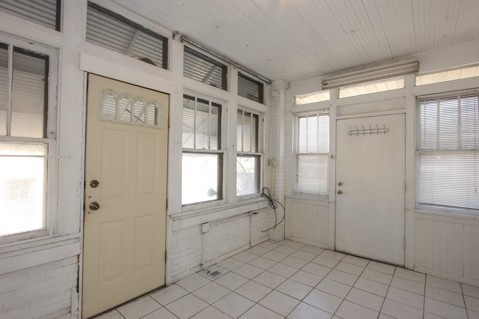 7610 Washington Boulevard River Forest, IL 60305 - Photo 24 of 30 a view of an empty room with window