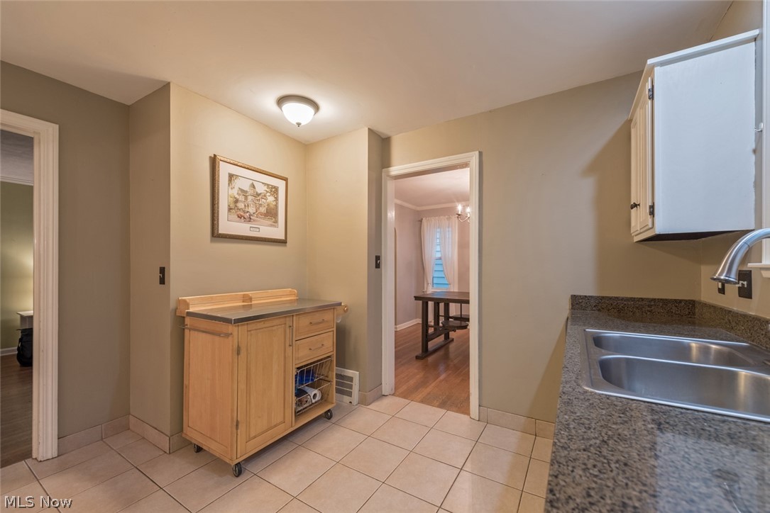 3915 Orchard Road Cleveland Heights, OH 44121 - Photo 12 of 26