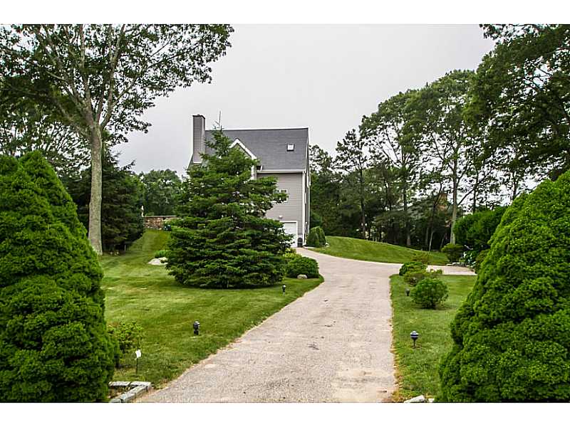 21 Plateau Road Westerly, RI 02891 - Photo 3 of 17 Exterior Front.