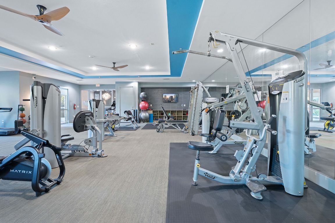 1900 Barton Springs Road, Unit 2019 Austin, TX 78704 - Photo 24 of 30 a view of a room with gym equipment