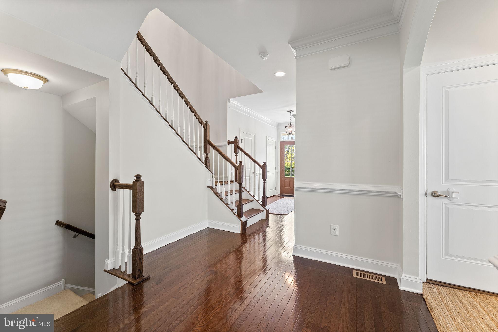 409 Quarry Point Road Malvern, PA 19355 - Photo 4 of 34