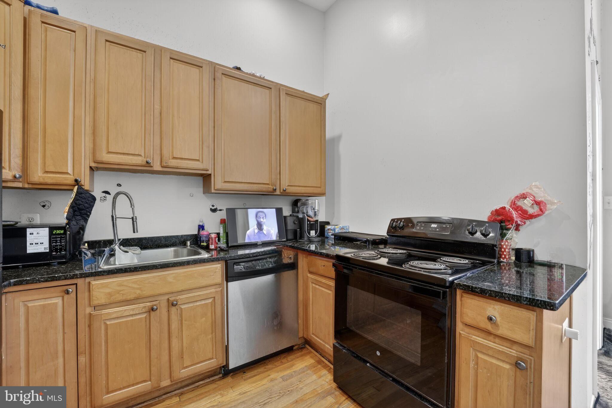 1911 8th Street Northwest Washington, DC 20001 - Photo 9 of 19 kitchen