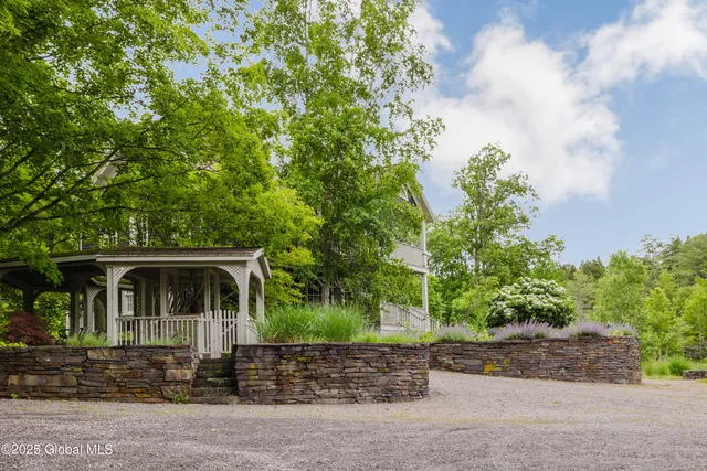 $2,995,000 | 88 Mac Brown Road, Hudson, NY 12534