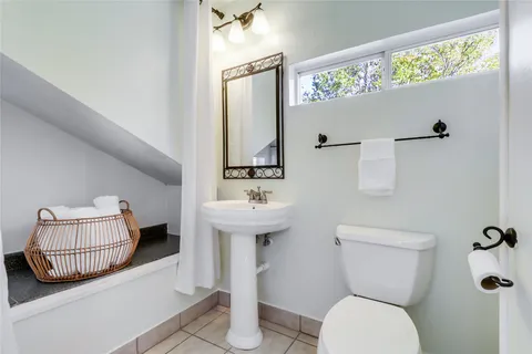 $500,000 | 1105 West 43rd Street, Austin, TX 78756