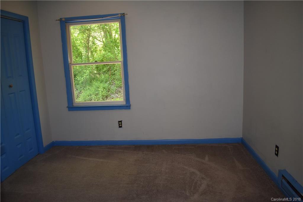 83 Fairhaven Street, Unit 11 Clyde, NC 28721 - Photo 14 of 17 Gallery Image 14