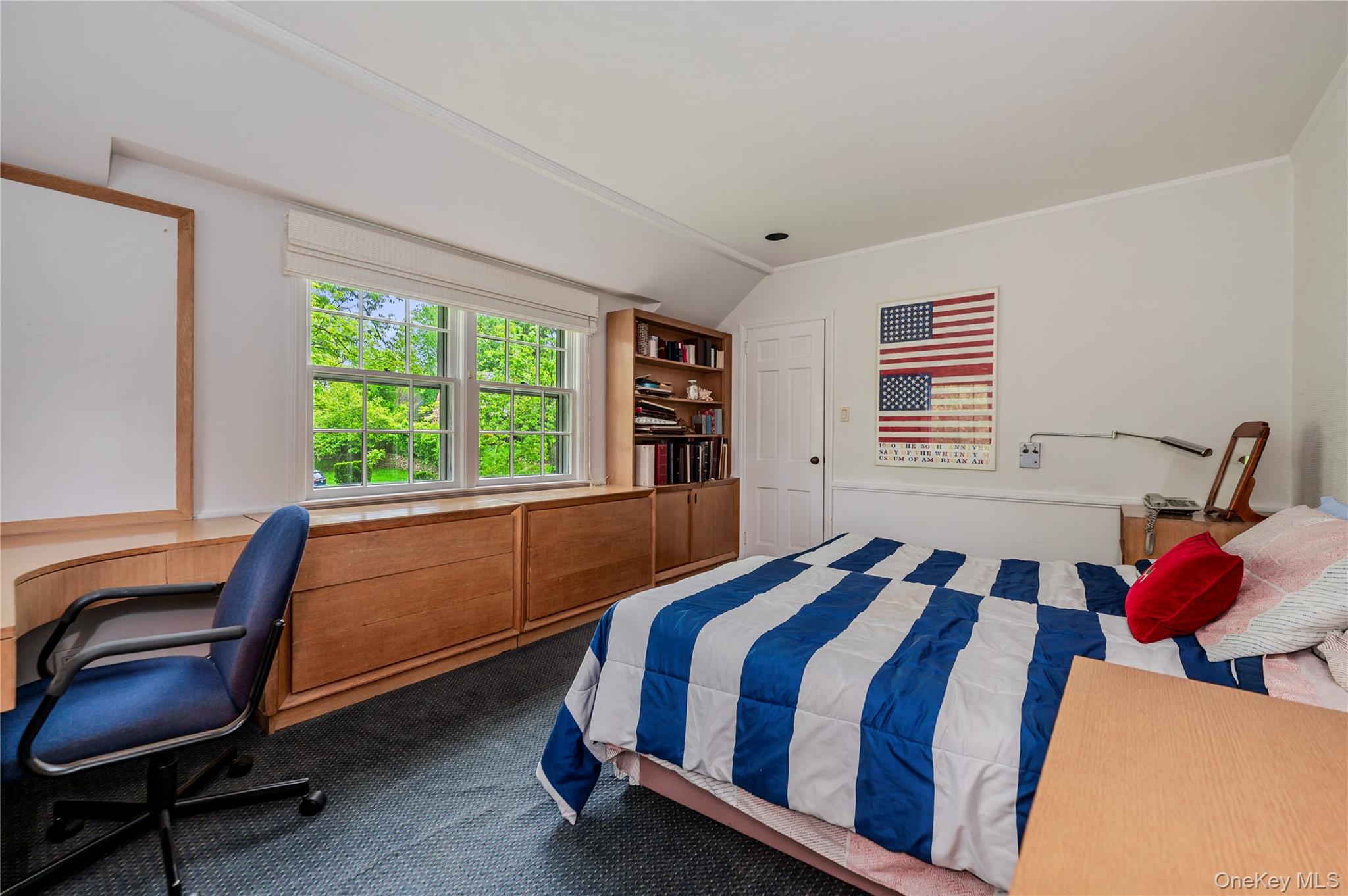 111 Clent Road Great Neck, NY 11021 - Photo 25 of 41 Bedroom
