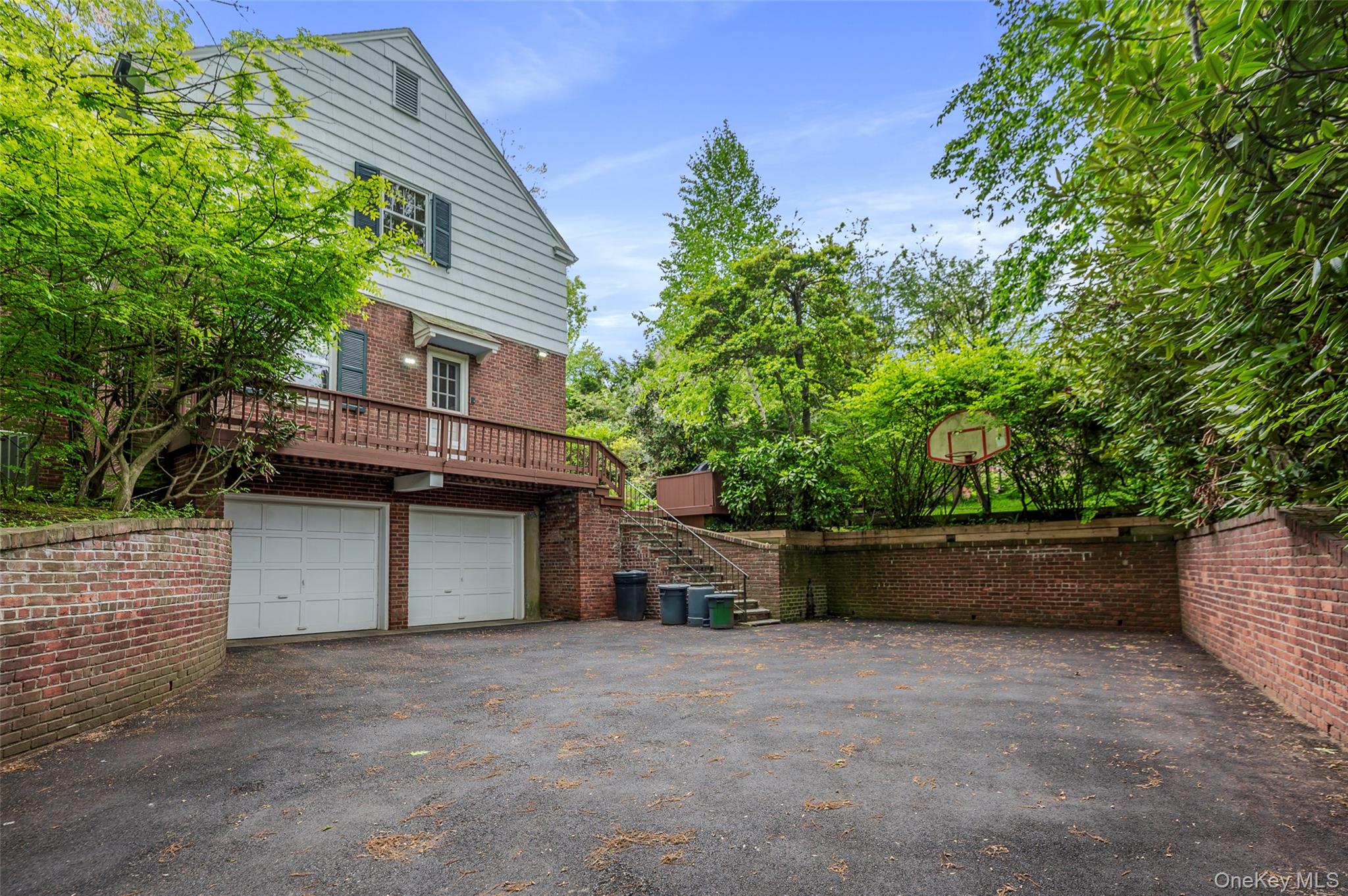 111 Clent Road Great Neck, NY 11021 - Photo 40 of 41