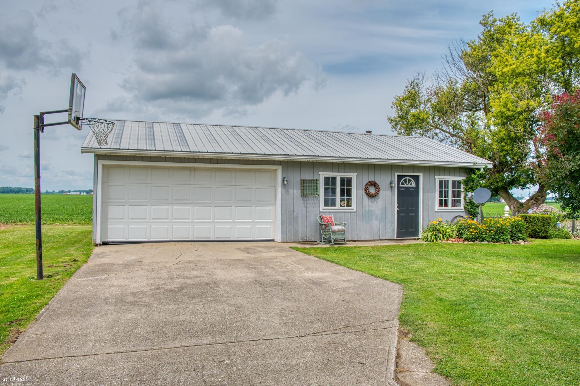 330 South New Lothrop Road Lennon, MI 48449 - Photo 46 of 52 50148090-e79184a4-d91d-4268-a09d-d22c87872c6b.JPG