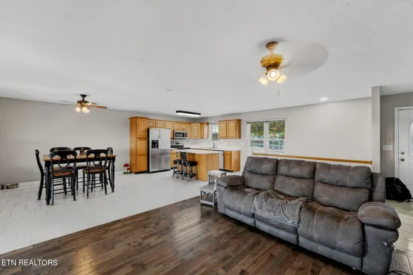 $399,900 | 477 Klondike Circle, Kodak, TN 37764