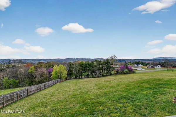 $399,900 | 477 Klondike Circle, Kodak, TN 37764