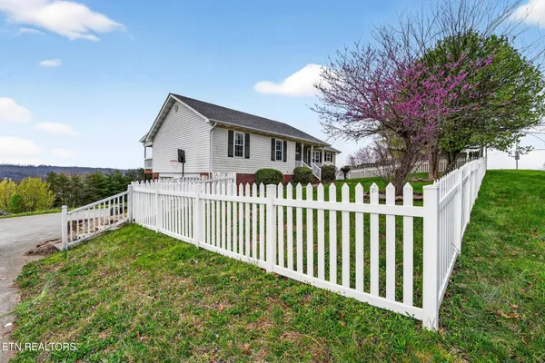 $399,900 | 477 Klondike Circle, Kodak, TN 37764