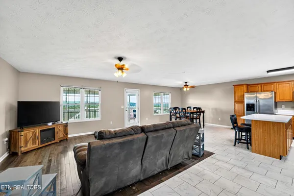 $399,900 | 477 Klondike Circle, Kodak, TN 37764