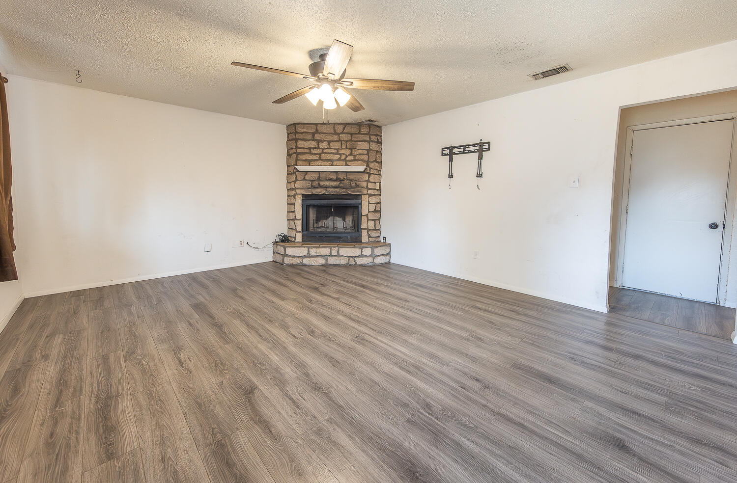 2317 78th Street Lubbock, TX 79423 - Photo 4 of 23 2L9A3863