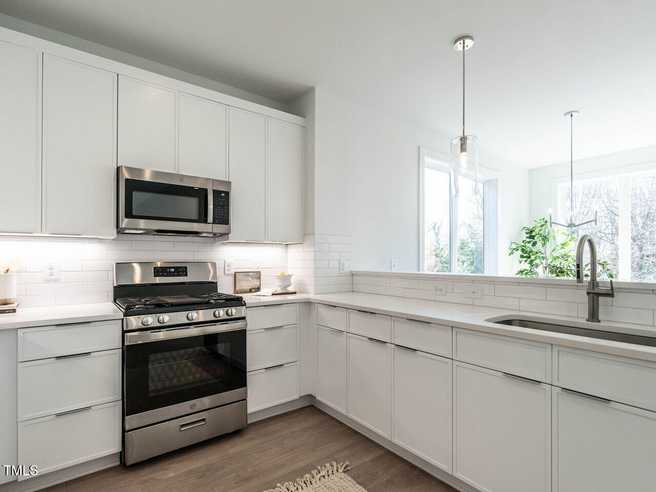 620 Walnut Hts Drive, Unit 103 Raleigh, NC 27610 - Photo 12 of 35 016-1280x960-kitchen