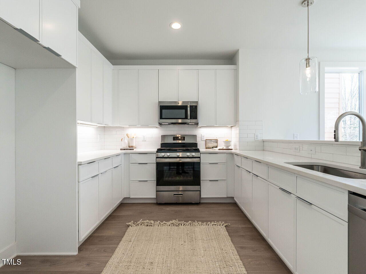 620 Walnut Hts Drive, Unit 103 Raleigh, NC 27610 - Photo 16 of 35 015-1280x960-kitchen