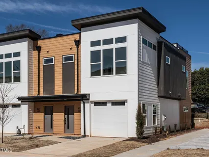 $450,000 | 620 Walnut Hts Drive, Unit 103, Raleigh, NC 27610