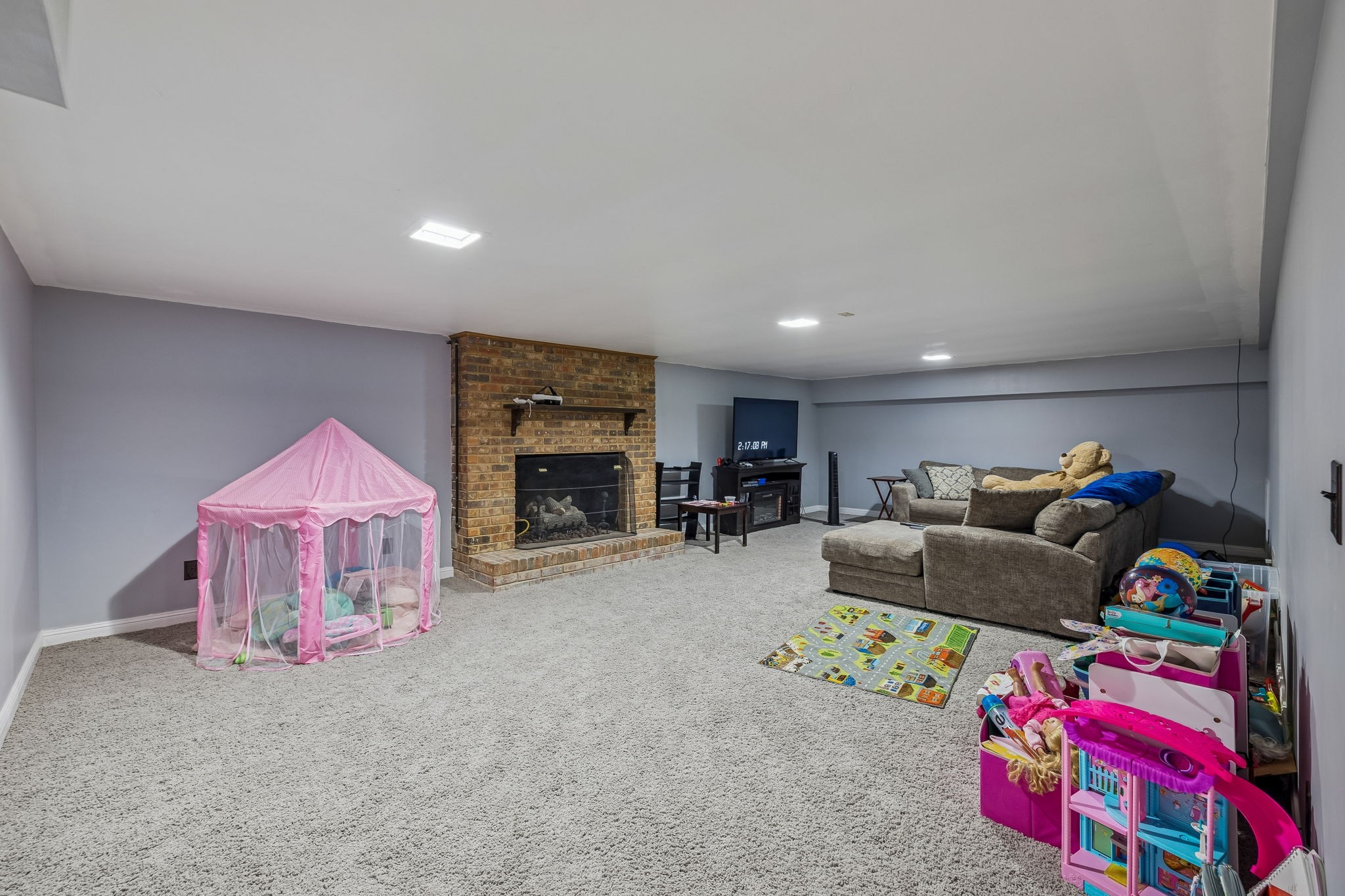 117 Sam Davis Drive Springfield, TN 37172 - Photo 28 of 42 a living room with furniture and a fireplace