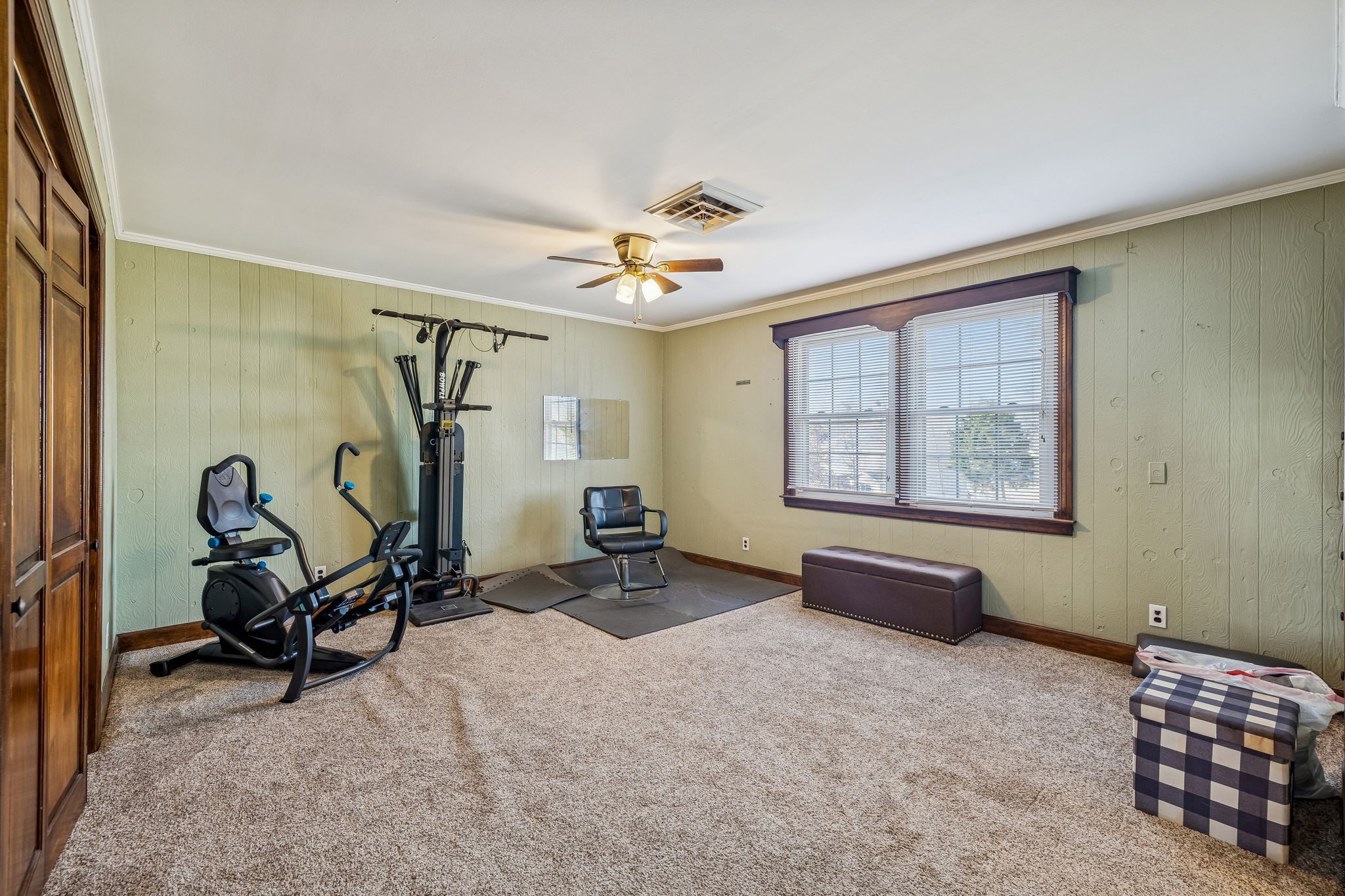 117 Sam Davis Drive Springfield, TN 37172 - Photo 29 of 44 a view of a room with gym equipment