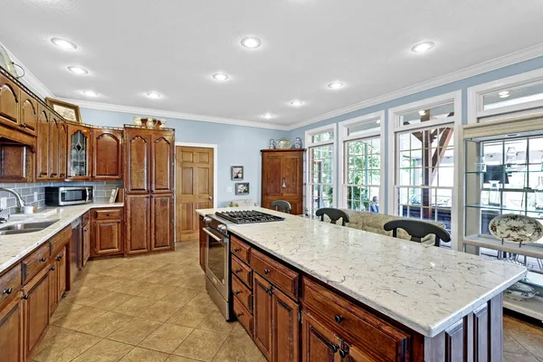 $889,999 | 17 Corvette Lane, Carthage, TN 37030