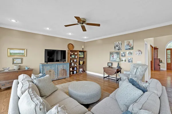 $889,999 | 17 Corvette Lane, Carthage, TN 37030