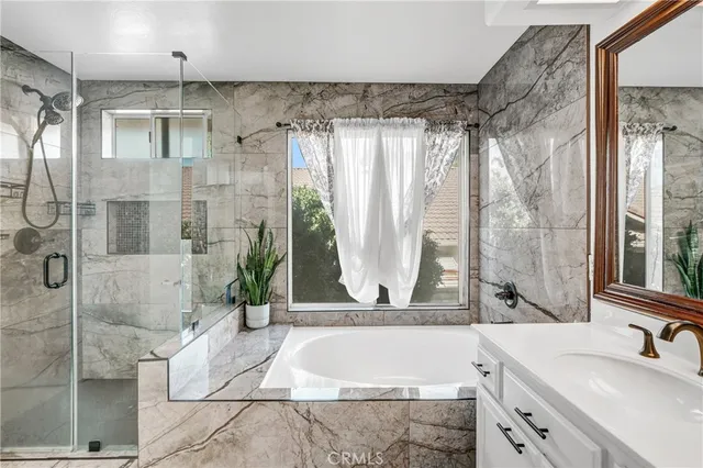 $1,050,000 | 28314 Easton Lane, Santa Clarita, CA 91350