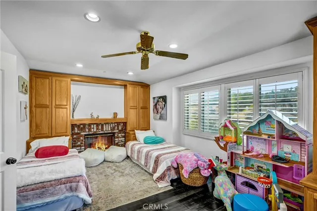 $1,050,000 | 28314 Easton Lane, Santa Clarita, CA 91350