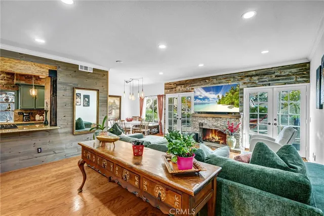 $1,050,000 | 28314 Easton Lane, Santa Clarita, CA 91350