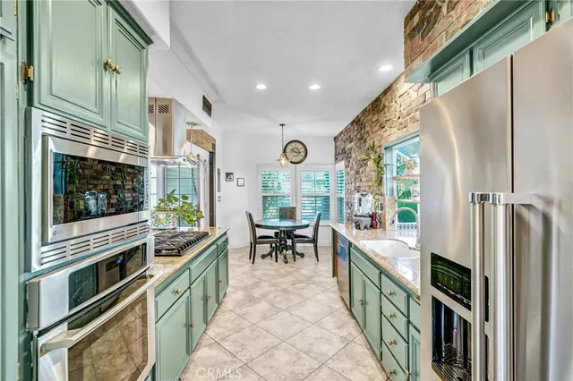 $1,050,000 | 28314 Easton Lane, Santa Clarita, CA 91350