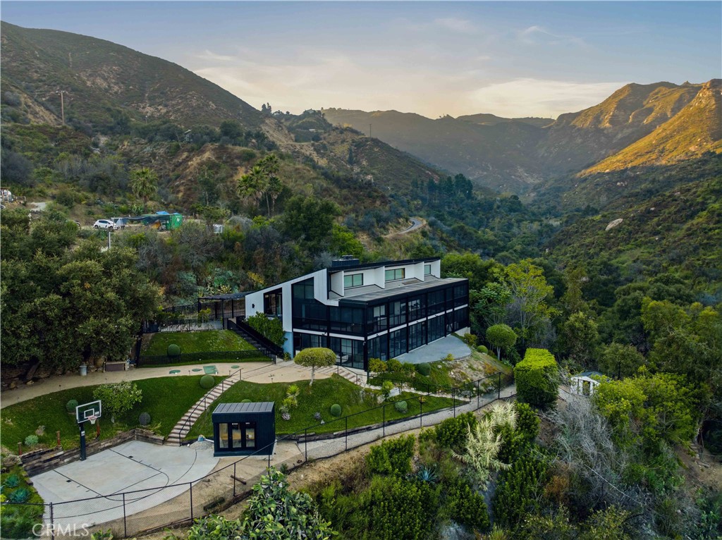 21656 Las Flores Heights Road Malibu, CA 90265 - Photo 46 of 71