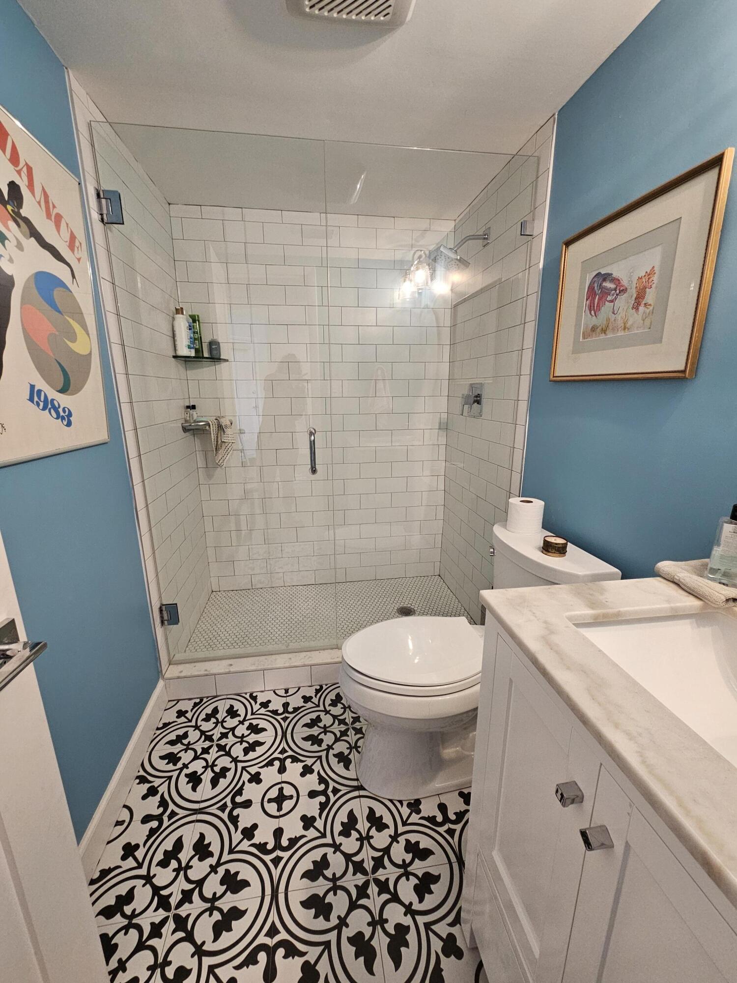 5530 North Ocean Boulevard, Unit 106 Ocean Ridge, FL 33435 - Photo 13 of 33 Second Bathroom