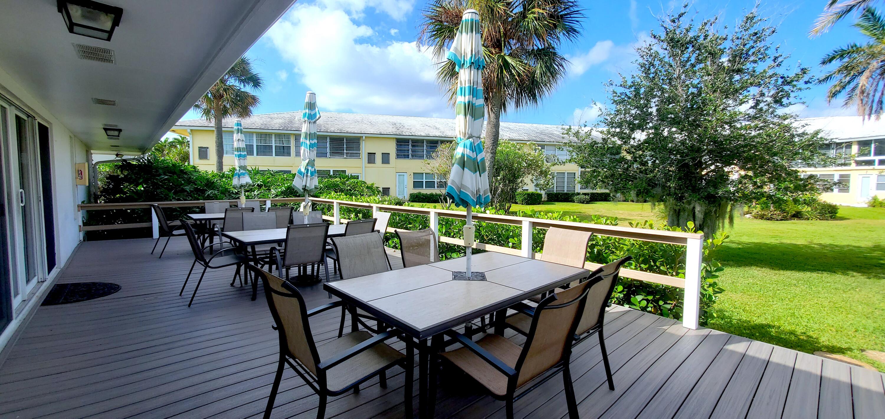 5530 North Ocean Boulevard, Unit 106 Ocean Ridge, FL 33435 - Photo 21 of 33 Clubhouse Grill area1