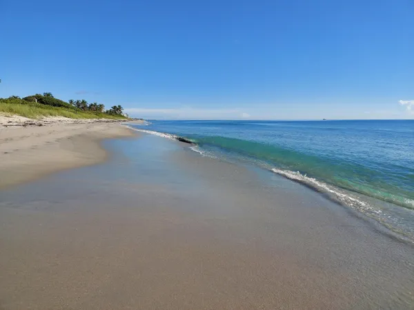 $2,700 | 5530 North Ocean Boulevard, Unit 106, Ocean Ridge, FL 33435