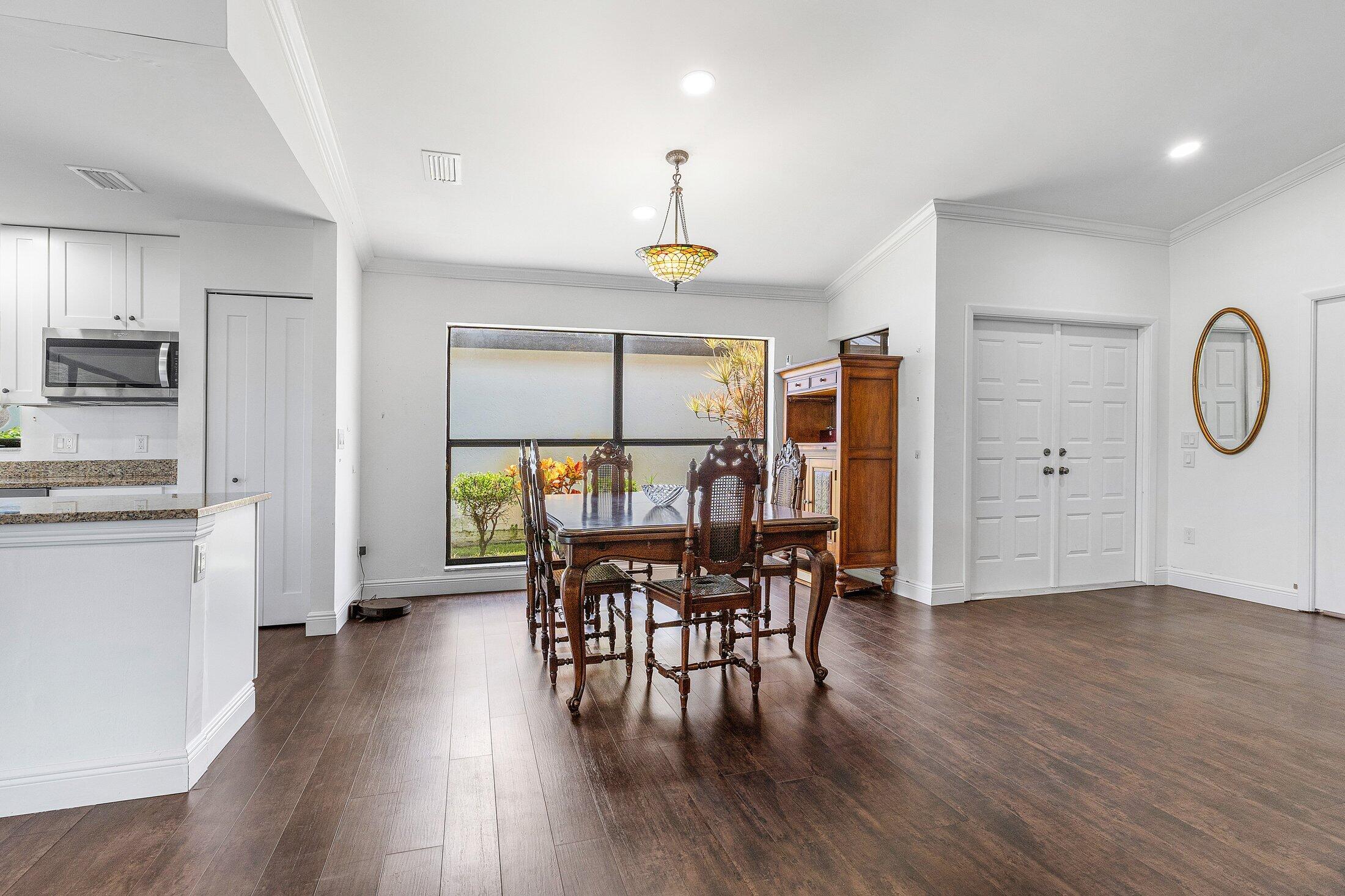 11146 Highland Circle Boca Raton, FL 33428 - Photo 8 of 47 Dining Area