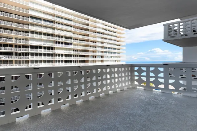 $375,000 | 4010 Galt Ocean Drive, Unit 815, Fort Lauderdale, FL 33308