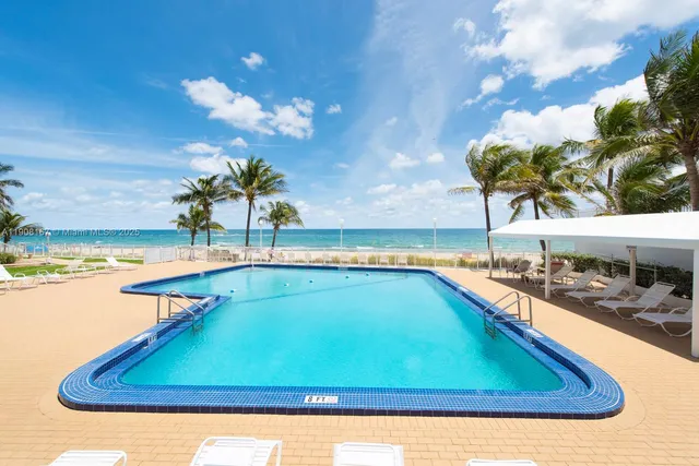 $375,000 | 4010 Galt Ocean Drive, Unit 815, Fort Lauderdale, FL 33308