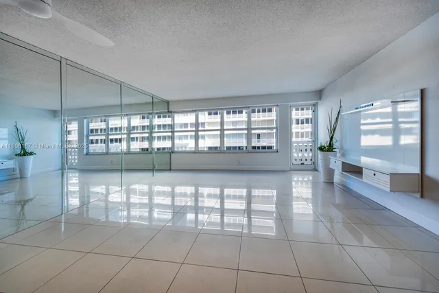 $375,000 | 4010 Galt Ocean Drive, Unit 815, Fort Lauderdale, FL 33308
