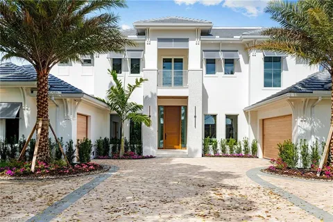$8,799,000 | 1985 Crayton Road, Naples, FL 34102