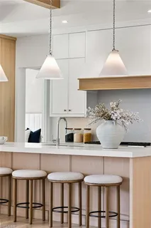 $9,299,000 | 1985 Crayton Road, Naples, FL 34102