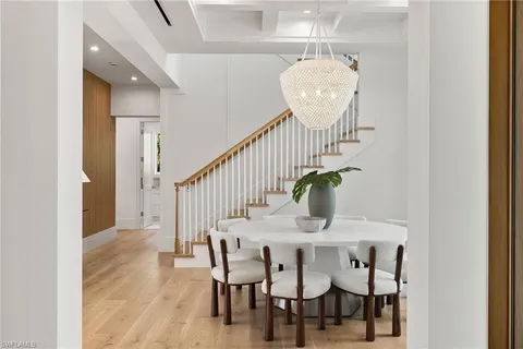 $9,299,000 | 1985 Crayton Road, Naples, FL 34102