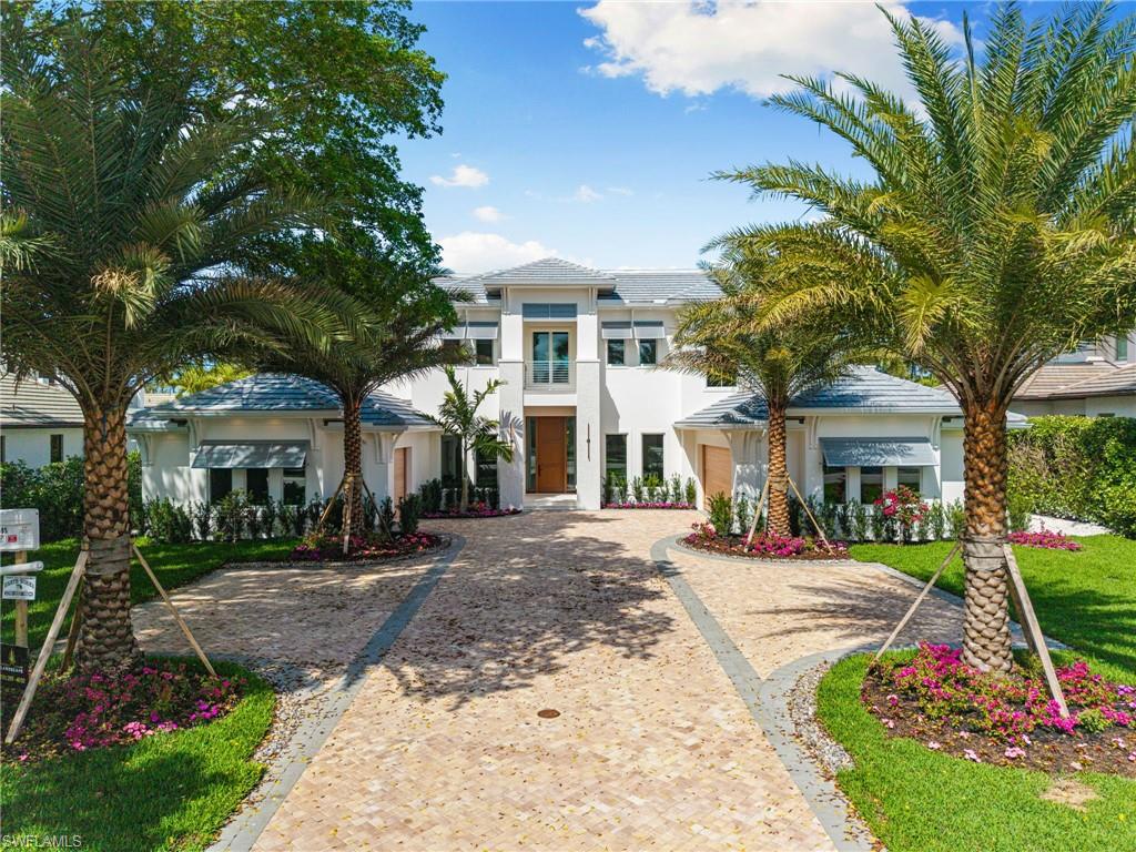 1985 Crayton Road Naples, FL 34102 - Photo 17 of 47