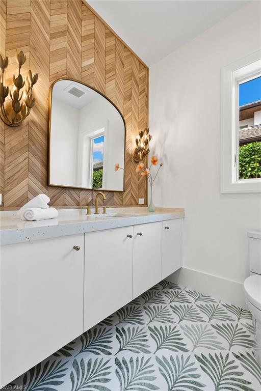 1985 Crayton Road Naples, FL 34102 - Photo 17 of 38