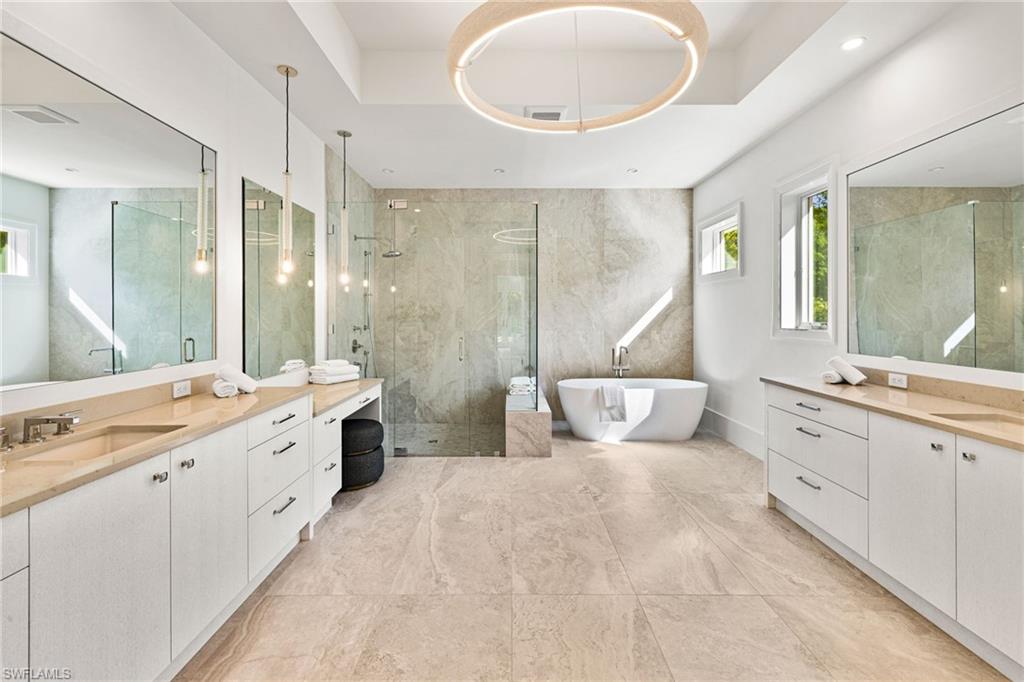 1985 Crayton Road Naples, FL 34102 - Photo 22 of 47